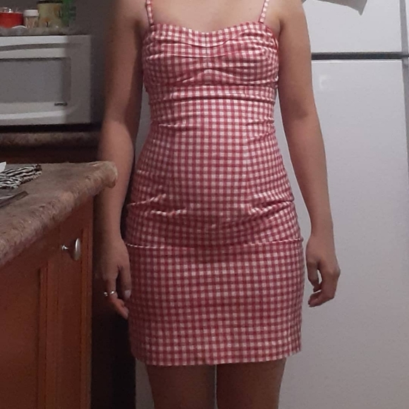 GUESS VINTAGE GINHAM DRESS - Picture 5 of 6